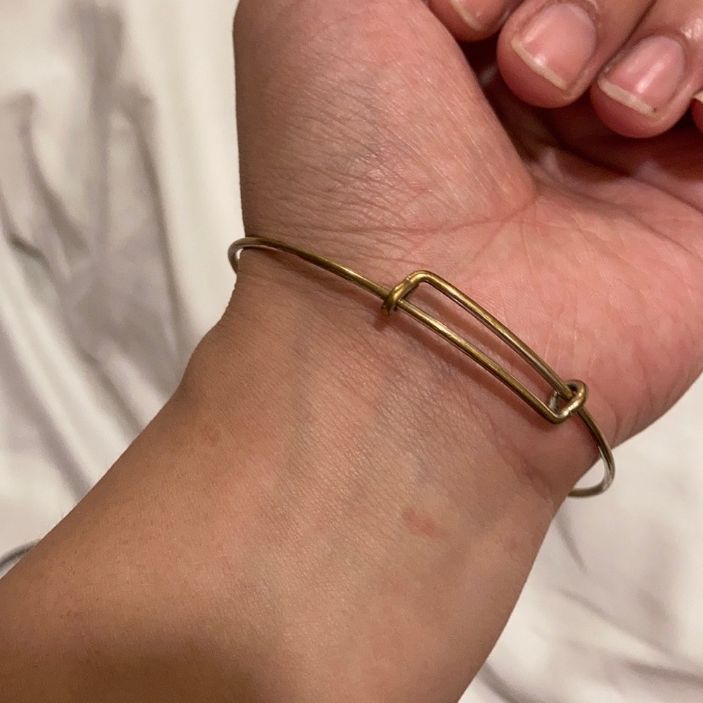 Bracelets - Picture 7 of 8